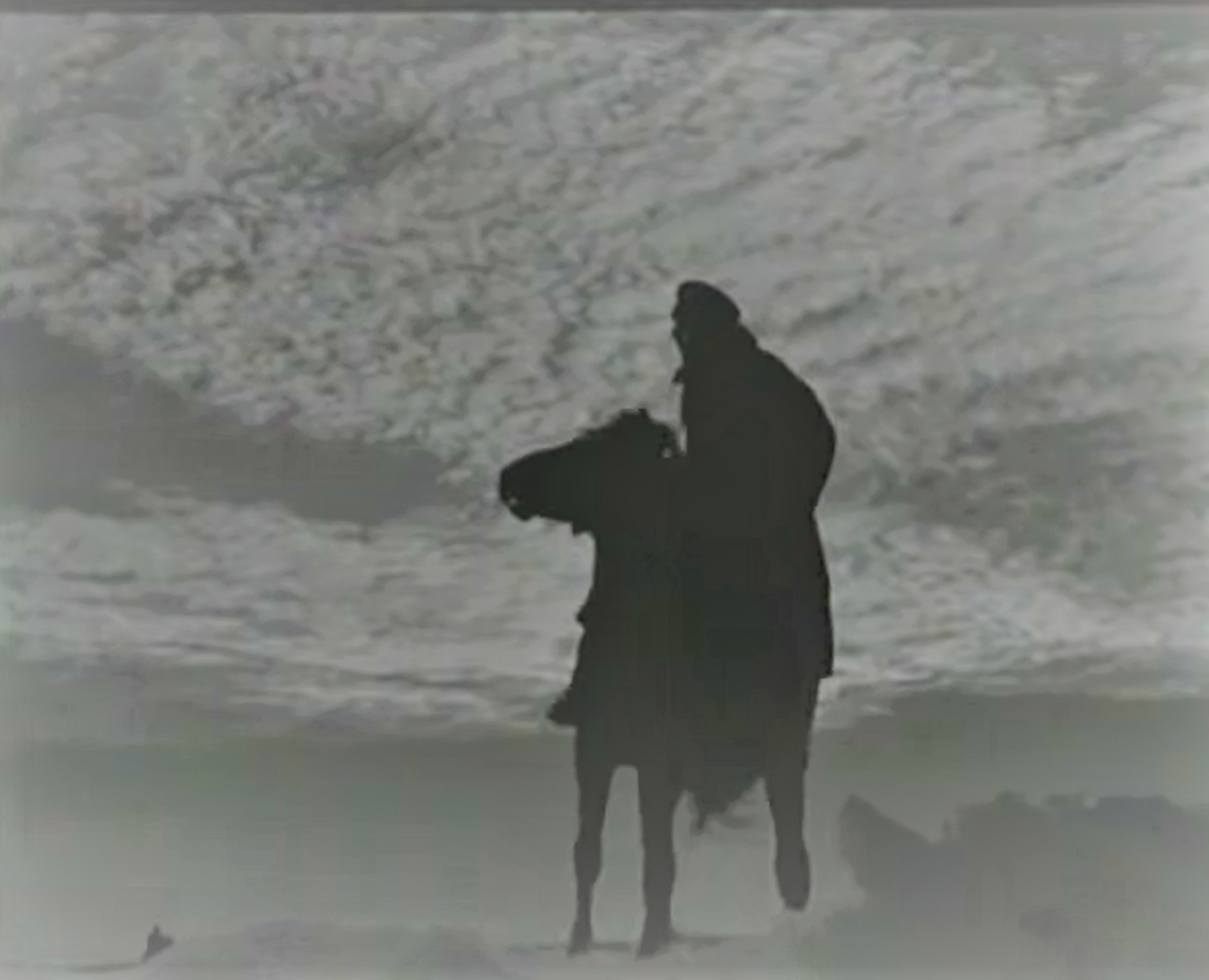 Кадр из фильма "Александр Пархоменко"