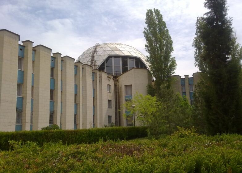 Главный корпус санатория "Морской" 