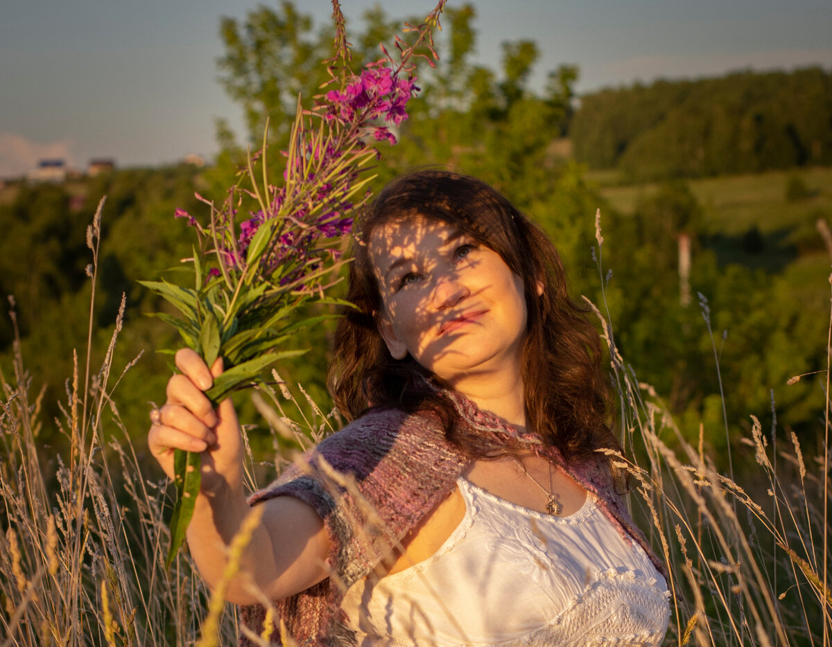На фото Анастасия Бархатова, июль 2022, Красноярск, фотограф Наталья Волчкова