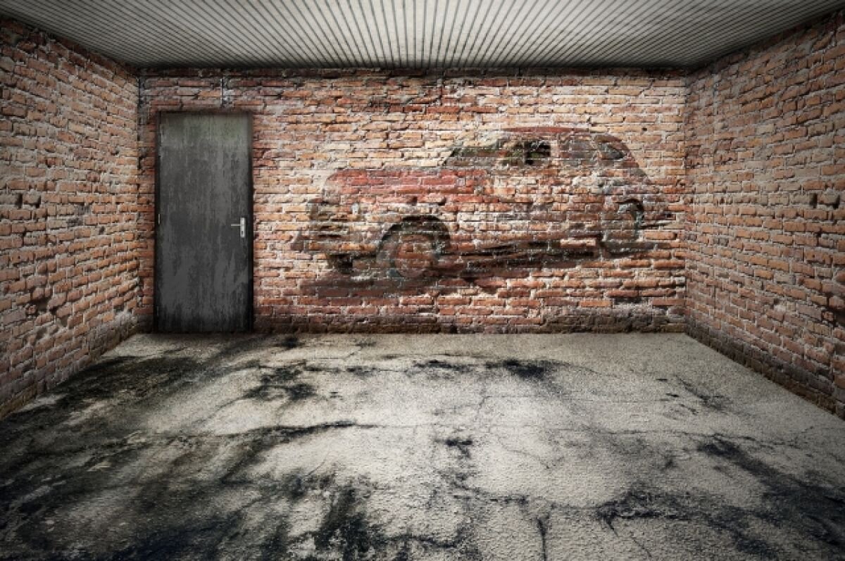    Жители Беслана жалуются на неубранные кучи мусора после взрыва в гараже