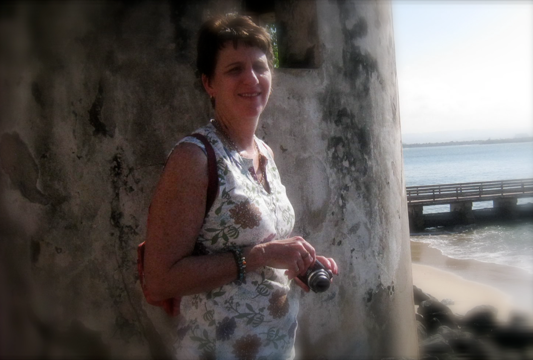 Карен Маргулис http://kemstudios.blogspot.com/p/contact-karen.html