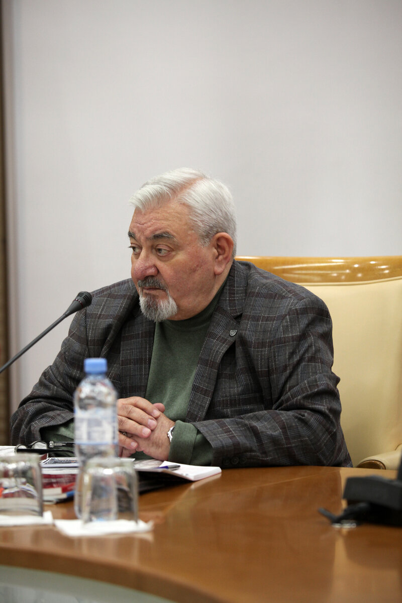 Артур Геворкян
