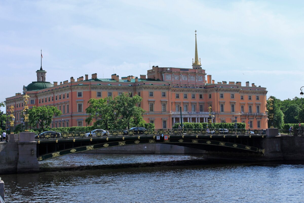 1 из центральных мостов петербурга. Купеческий мост санкт-петербург. Нева дворцовый мост. Троицкий мост кремль. Чернышев мост в санкт-петербурге.