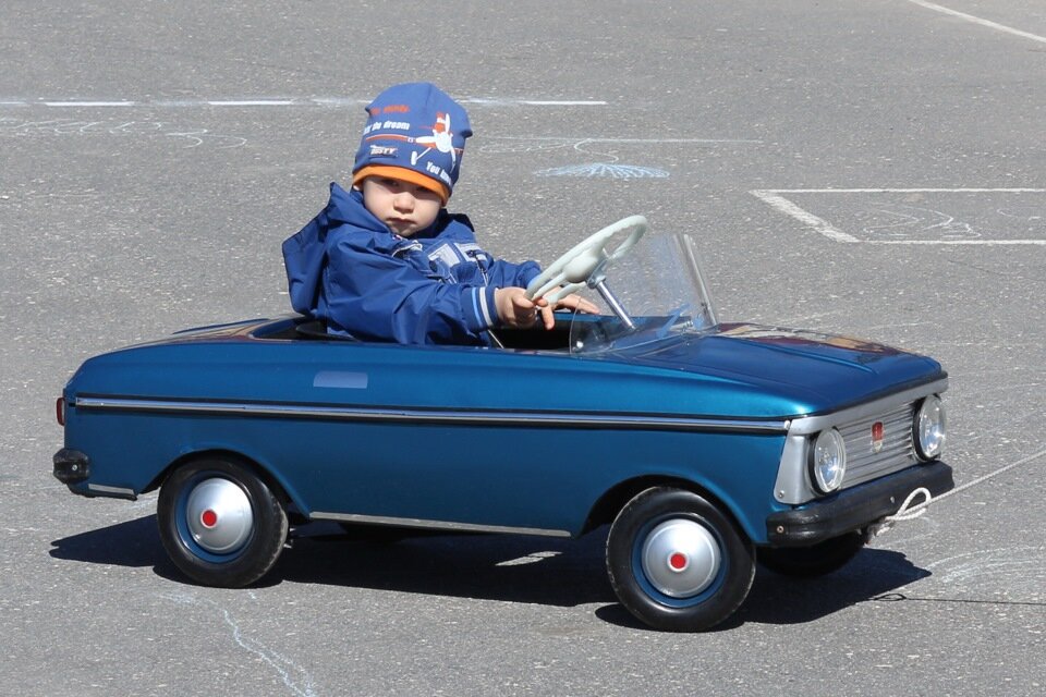 Куртка под цвет авто