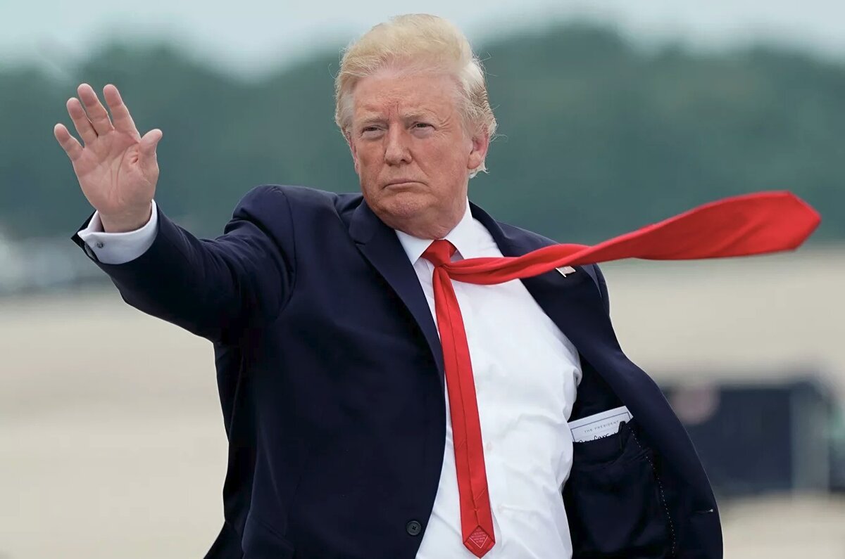 Президент США Дональд Трамп. Авторское фото © REUTERS / Kevin Lamarque с сайта https://ria.ru/20190805/1557156804.html