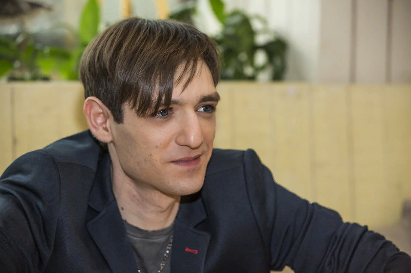 Сколько лет шепсам из битвы экстрасенсов. Шепс Александр и Олег. Шепс Александр Олегович. Александр Шепс брат. Олег Шепс и Александр Шепс