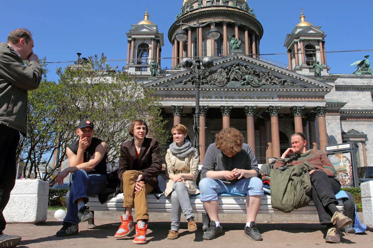 Туристы в питере