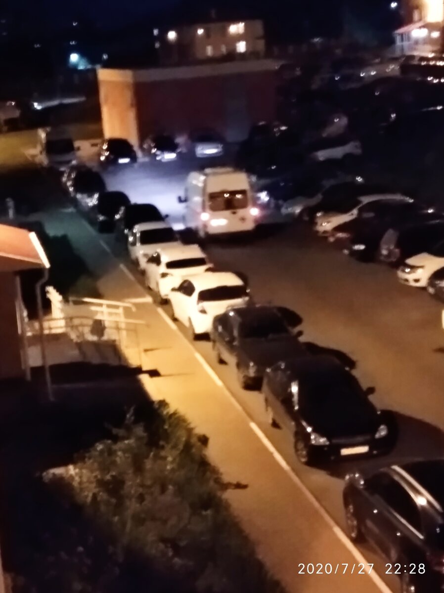 Уезжает моя "скорая".