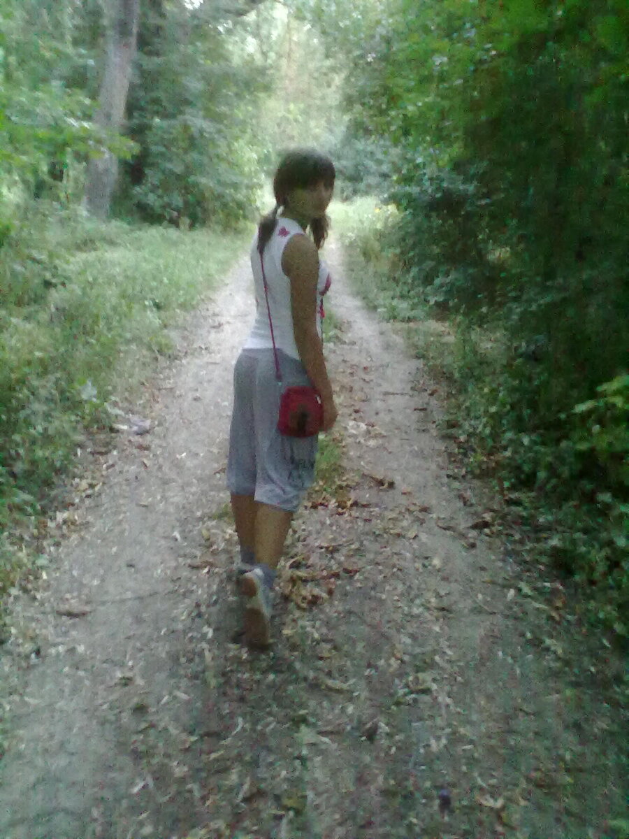 Моя фигура, когда я занималась танцами (Качество фото, конечно, оставляет желать лучшего, но что поделать, это был 2011 год, хорошего телефона у меня тогда ещё не было.)