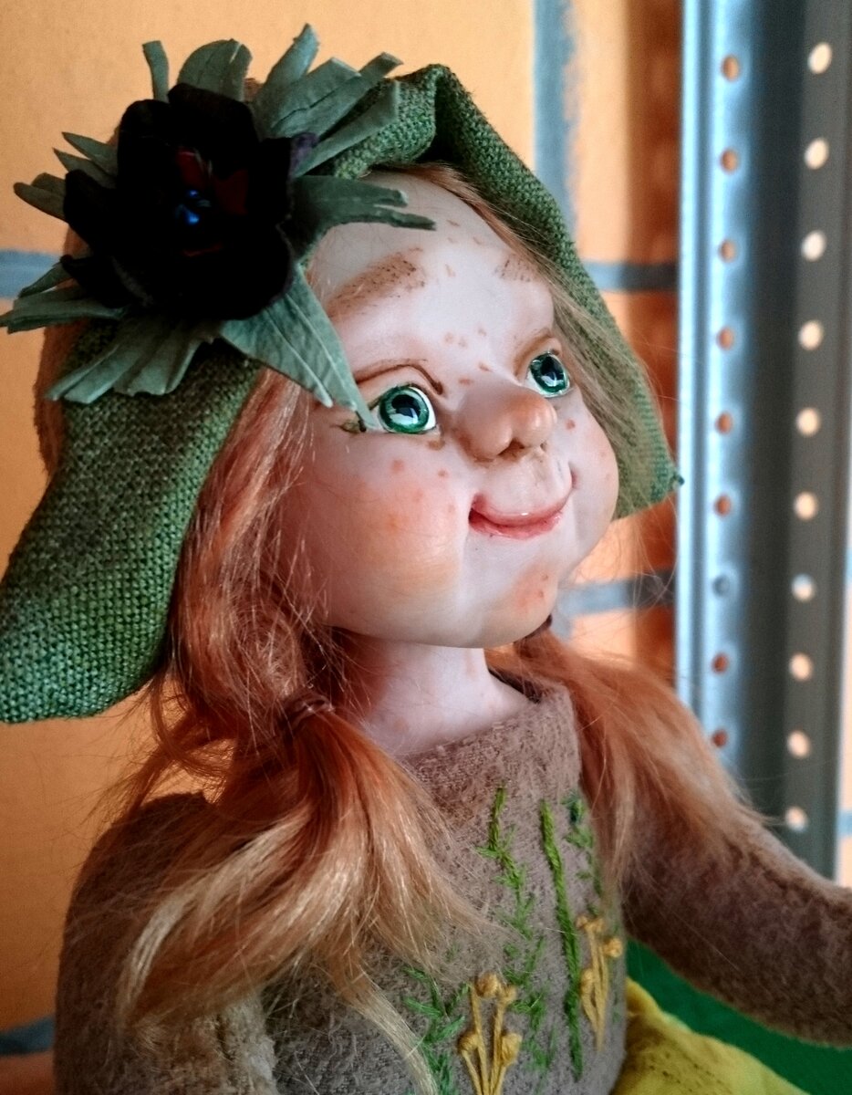 Кукла из капрона «Девушка-весна»