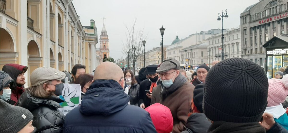 Д соловьев. Митинг МГИМО. Арест соловья. В. Д. соловьёв. Валерий Соловей на Дворцовой фото сентябрь 2021 года.