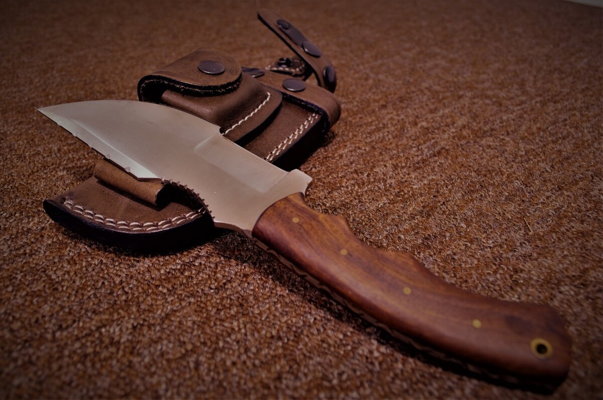 Охотничий нож: сколько ножей требуется охотнику, как выбрать полезное оружие, какое разрешение понадобится на клинок