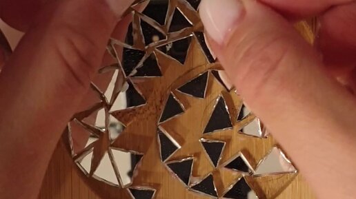 Как снимать с жидким зеркалом Image Archive Modern mirror, Mirror designs, Decor
