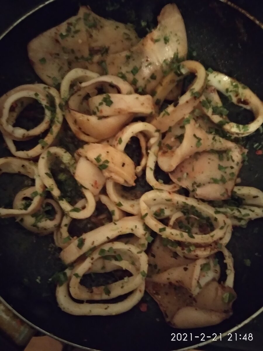 Жареные кольца кальмара.
