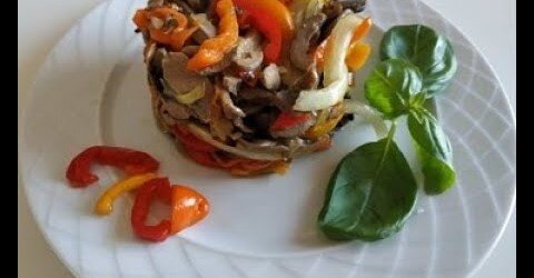 Салат с куриными сердечками и грибами — рецепт с фото