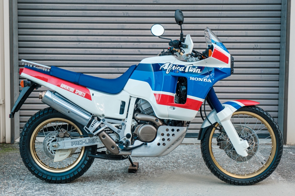 Honda africa twin 1000. Honda africa twin 1992. Crf1000l africa twin. Honda africa twin 2024. Африка твин 650.