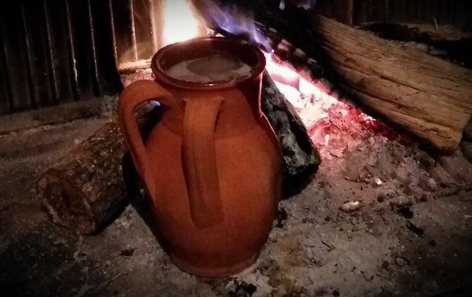 Pignata con i fagioli Так варится пиньята из фасоли, вообще-то пиньята-это вот этот кувшин