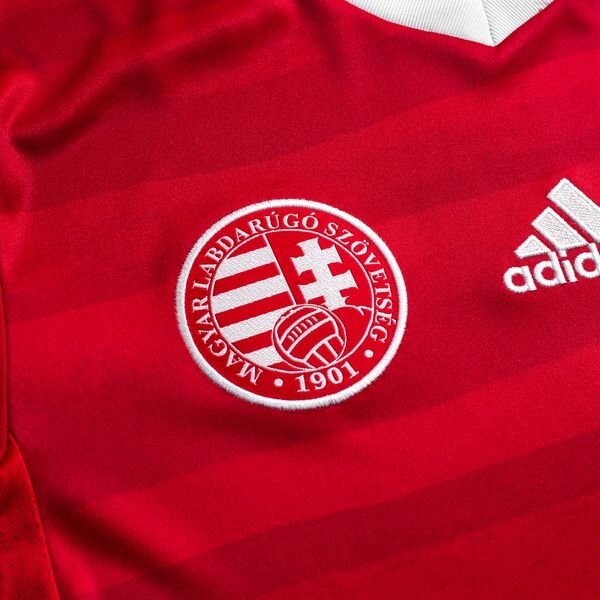 Эмблема сборной Венгрии