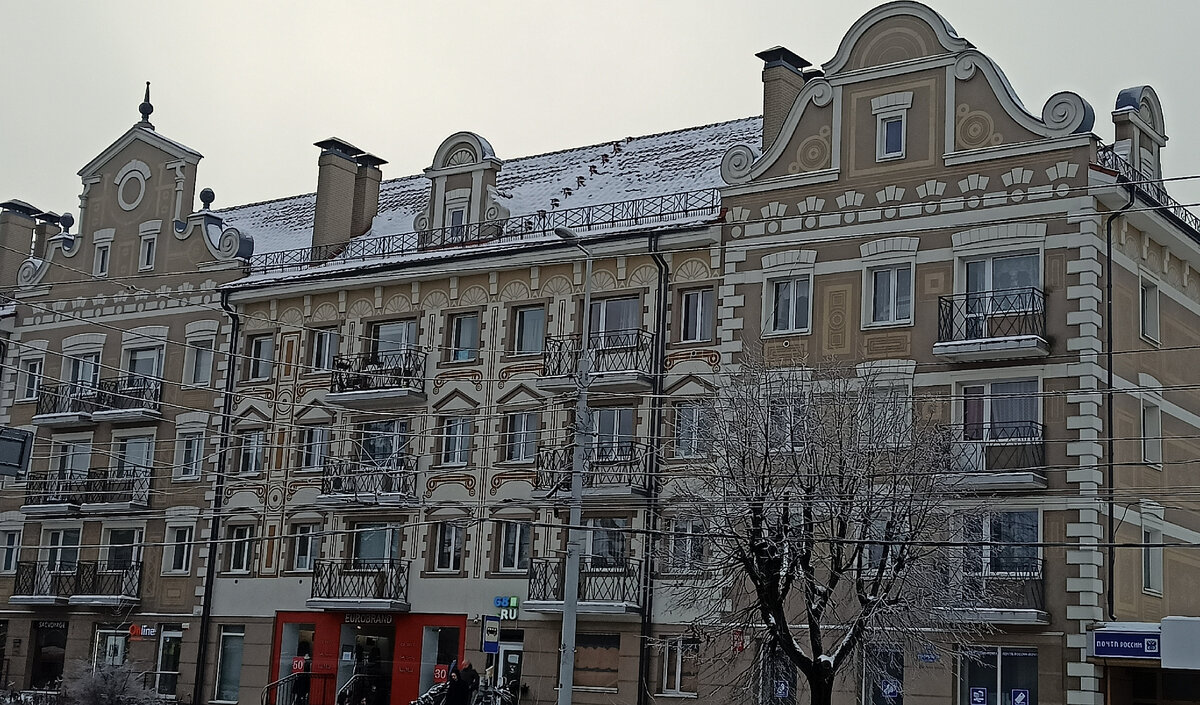 Хрущевка на Ленинском пр., отремонтированная в ганзейском стиле