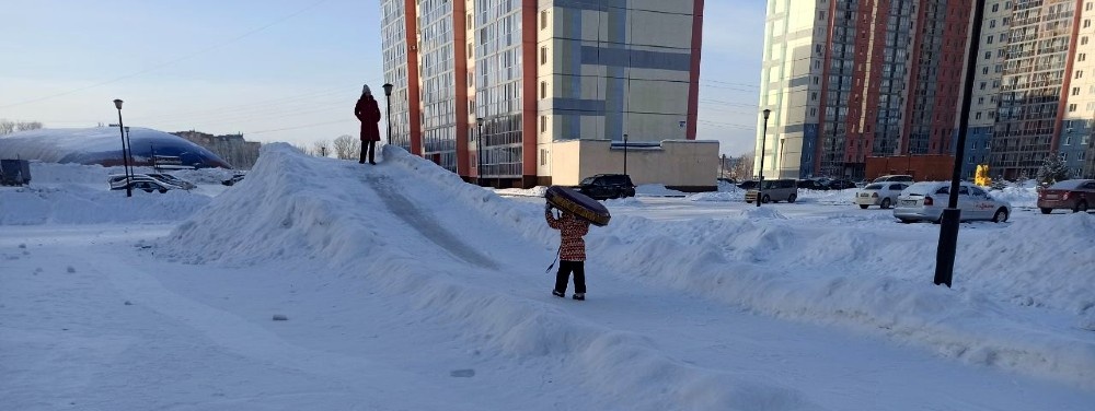 Горка в ЖК «Тулинка». Фото Андрея Сигова.