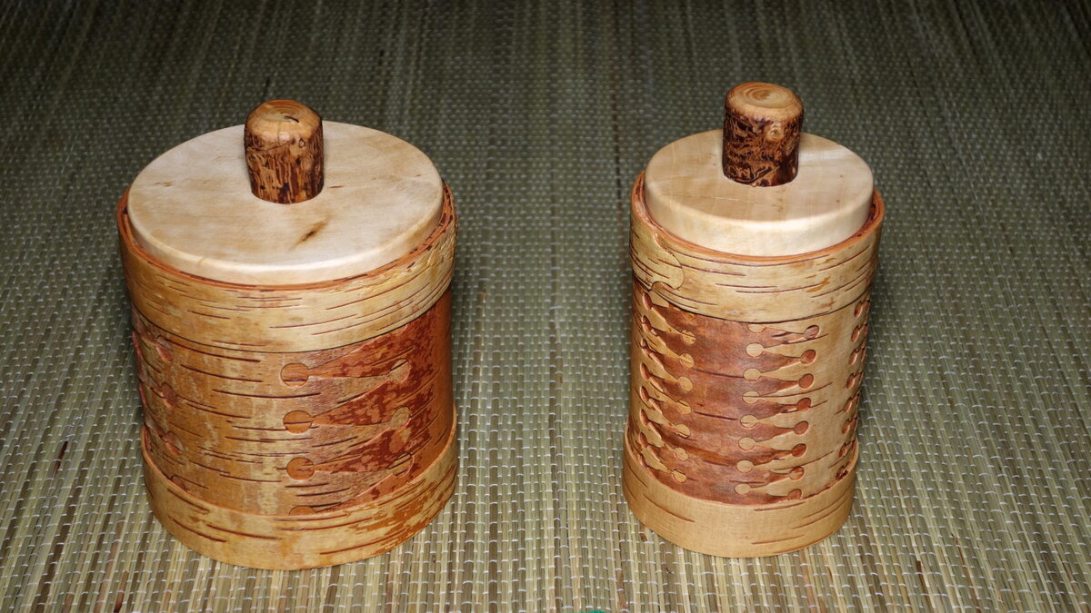 Стена из бересты. Хлебница на шарнире "плетень". Классическая шкатулка береста. Туес «мёд», 6×6×15 см, береста. Сувенирные туески из бересты.