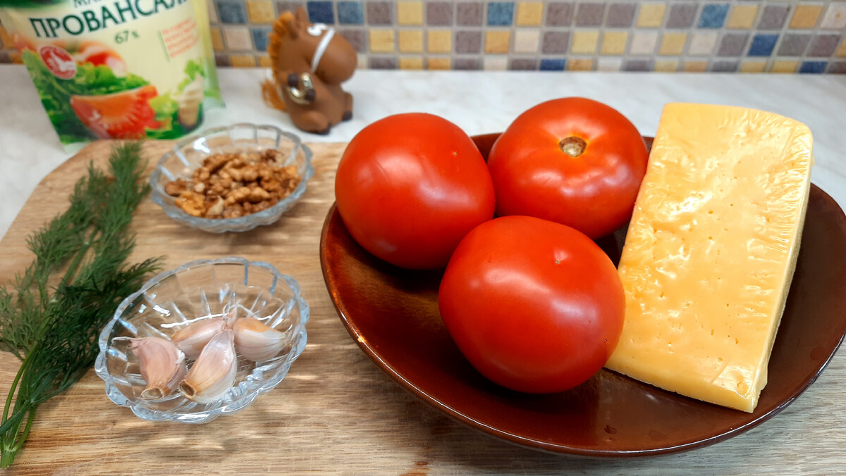 Еврейская чесночная закуска из сыра