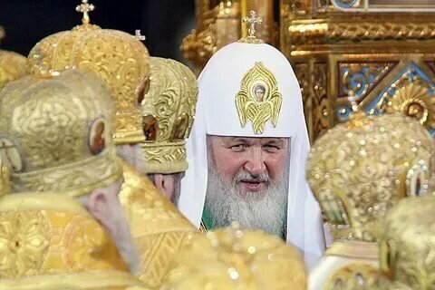 Не знаю как вам а я Верю в Бога, и моя Вера во мне, в моей Душе !!! И я всегда прошу ЕГО своими словами когда мне становится  не очень хорошо и мне нужна помощь , , в большинстве случаев даже в Уме, и я с ним всегда общаюсь, ОН меня слышит, иногда я его прошу помочь , иногда прошу прощения ! И получается я и есть Бог ! Иначе я как разумный человек не понимаю !!! зачем ???????????????