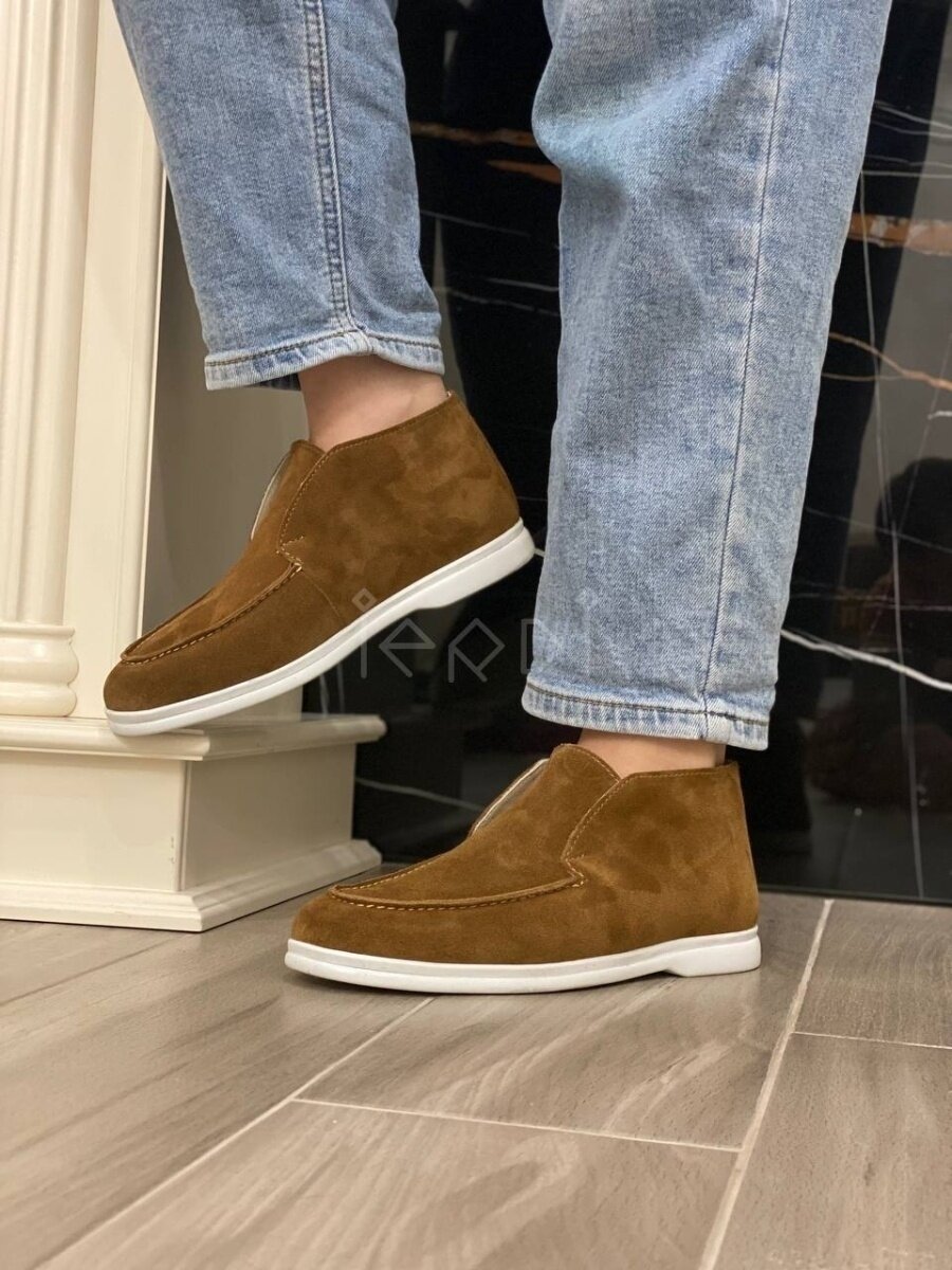 Выполнены из натуральной замши