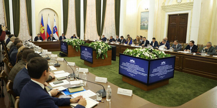 депутат ЗСК Светлана Ангальт на выездном совещании в Сочи