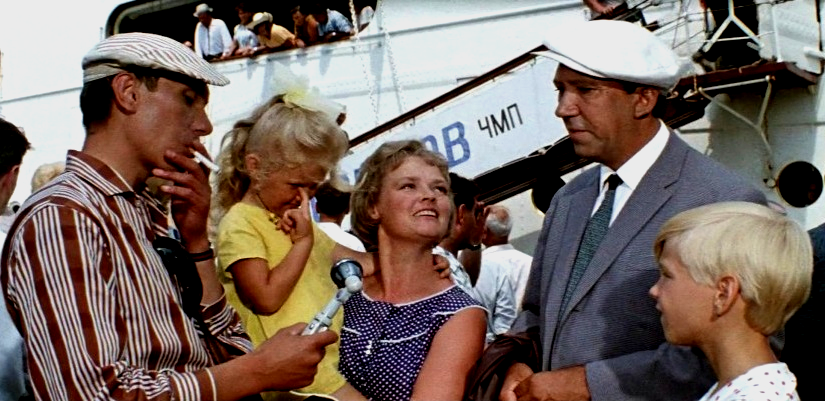 Во время интервью возникла странная тема шубы.