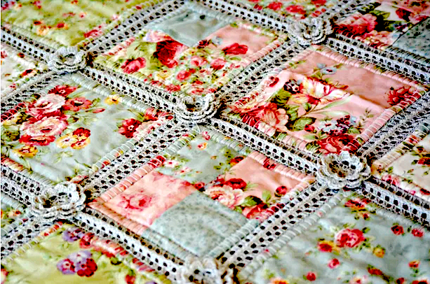 фото из блога  thegreendragonfly.wordpress.com Дальнейшие пошаговые фото из блога quiltingboard.com  Перевод. адаптация и подробное описание - автора статьи