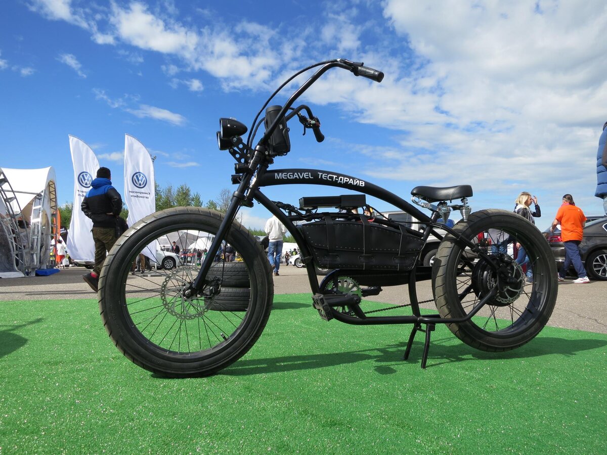 https://electrotransport.ru/ussr/index.php?topic=15907.378
Вот на чоппере заднее мотор-колесо лучше всего стоит по стилю