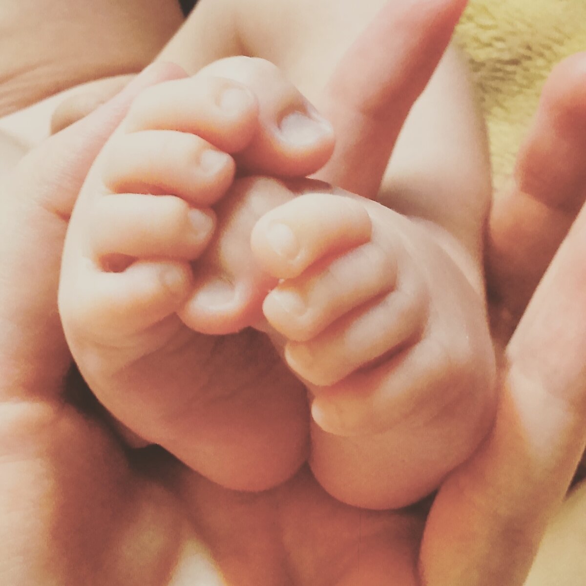 Пятки моего сына :)