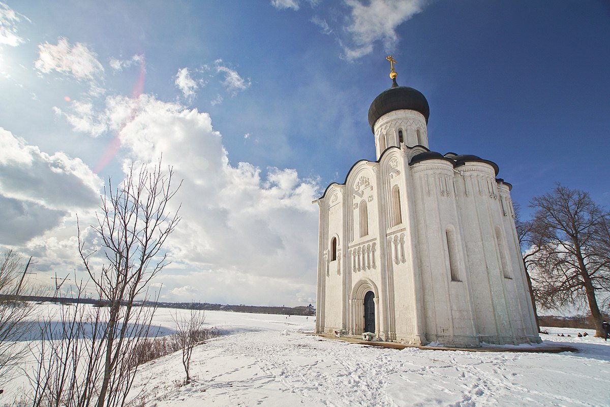 Храм Покрова на Нерли зимой