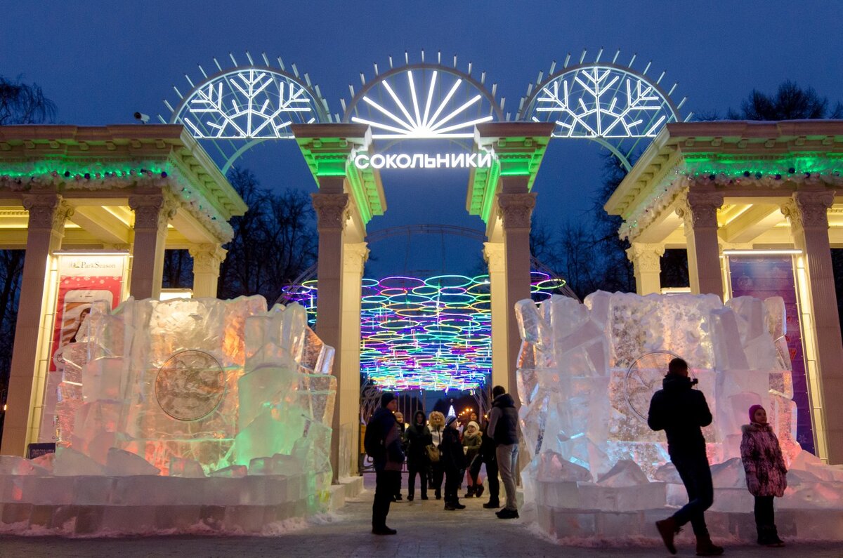 Входная группа. Отреставрирована в 2015г.