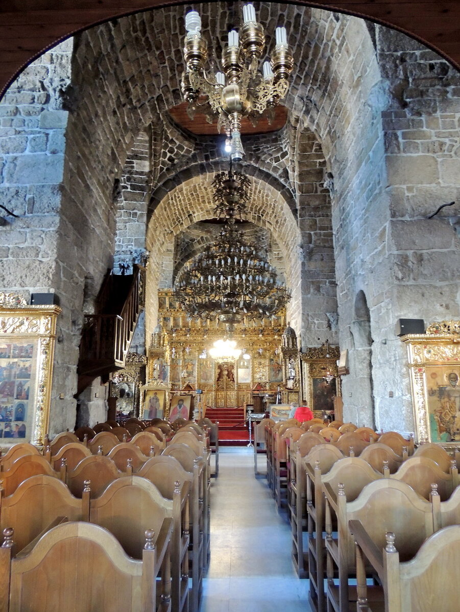 В храме Святого Лазаря