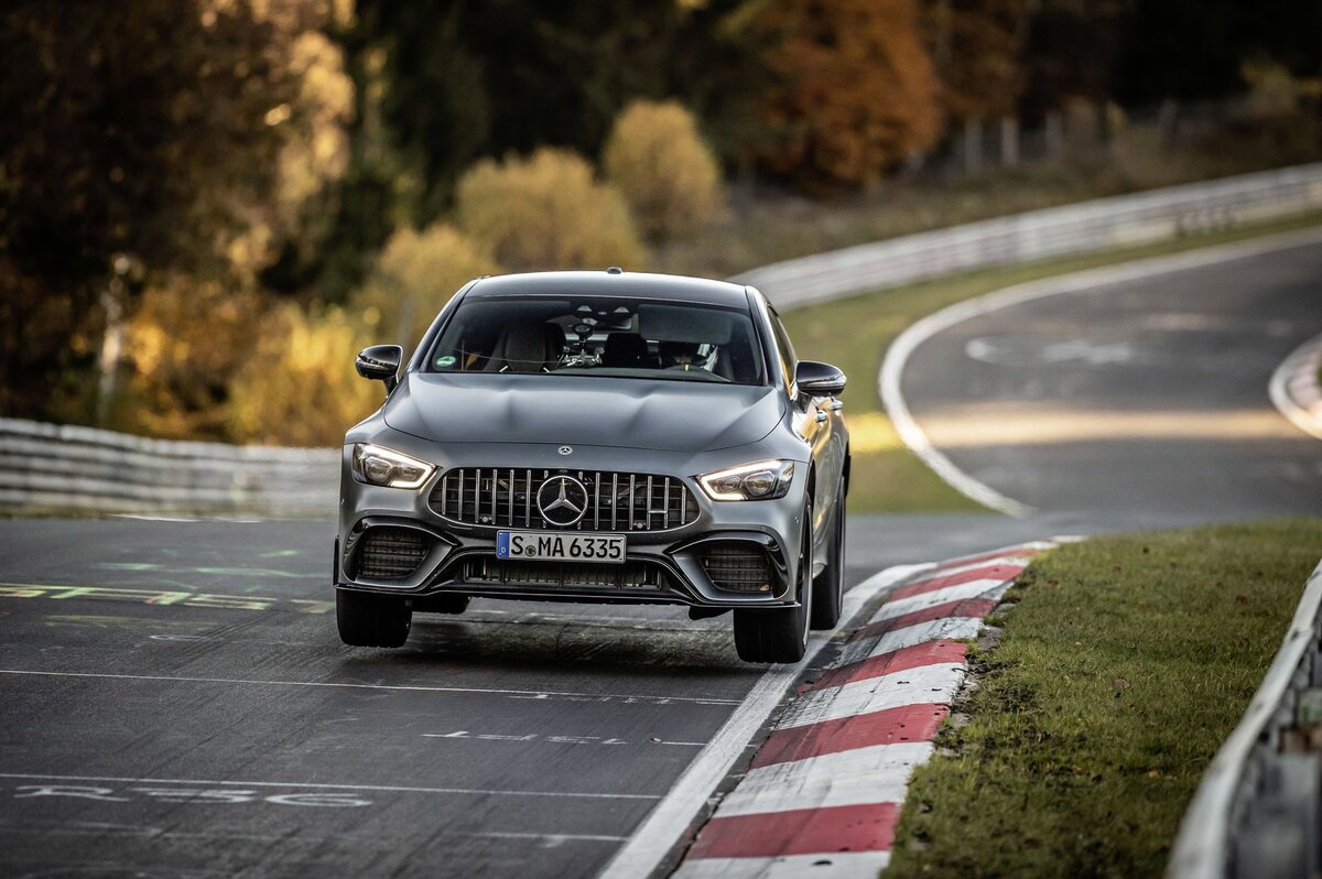 Mercedes AMG GT 63 S 2020 года - самый дикий седан в мире | CAR TV | Дзен