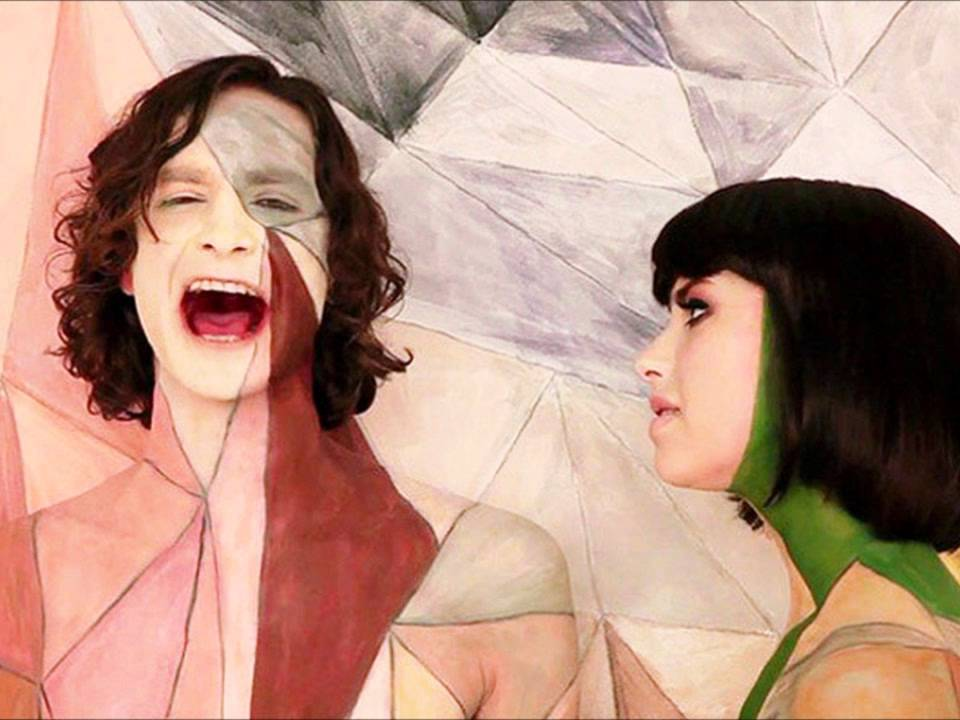 Gotye somebody that i used перевод. Gotye Kimbra. Певец Готье и Кимбра. Готье used to know. Готье Сомебоди.