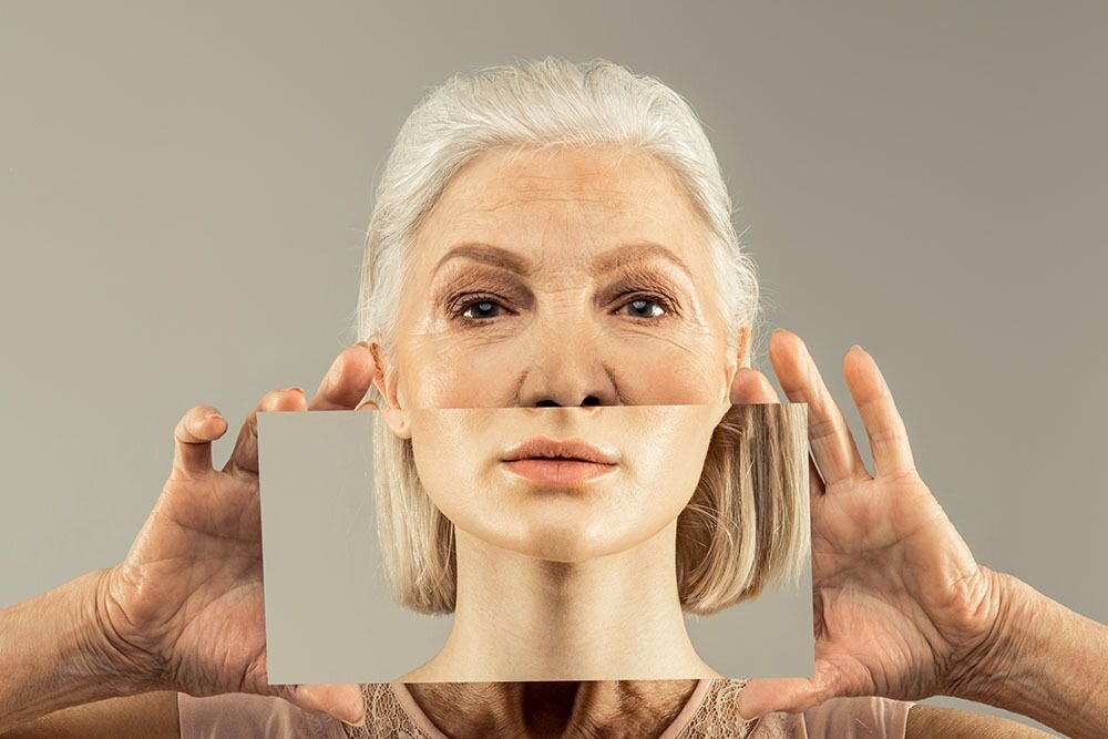 Дряблая кожа на шее — эстетическая проблема. Это естественный признак старения, который проявляется одним из первых. Морщинистые складки выдают возраст и портят внешность.-2