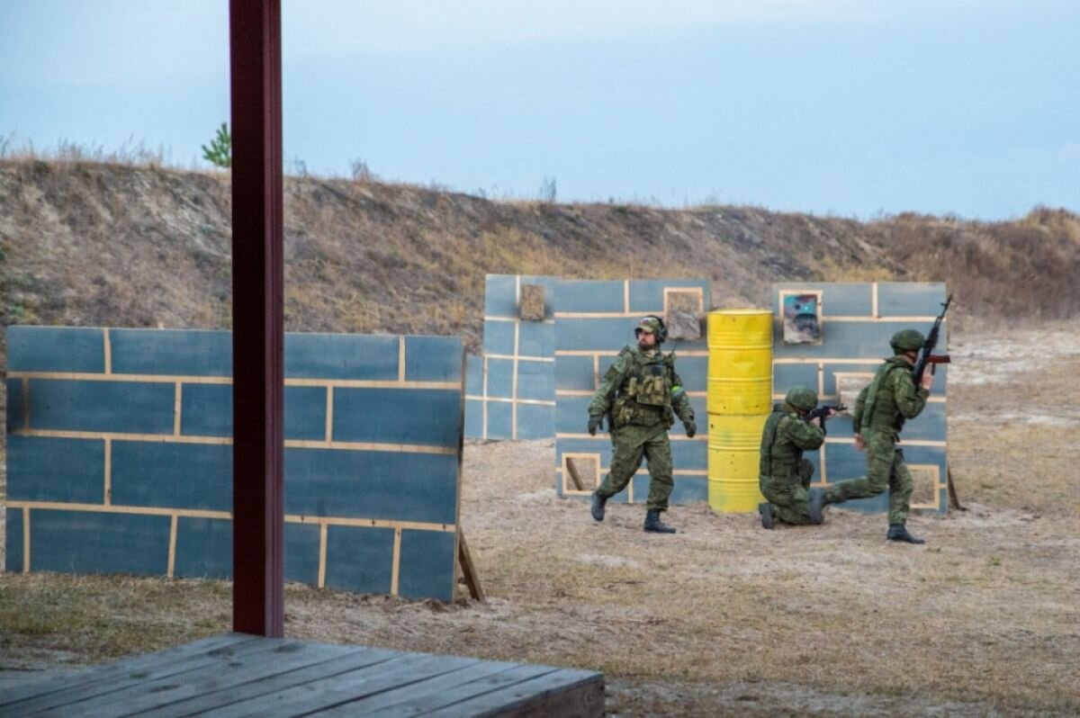    Опубликованы фото с учений мобилизованных из Прикамья на полигоне в Тюмени