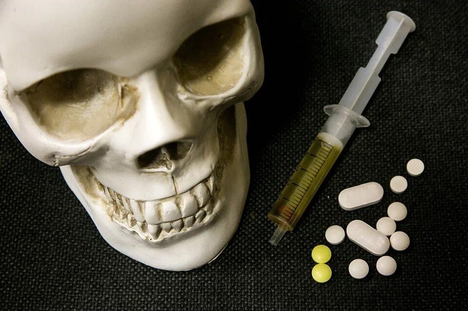     Наркотики в Беларуси становятся все менее прибыльным преступным бизнесом. Но пока он еще не искоренен окончательно. Павел МАРТИНЧИК