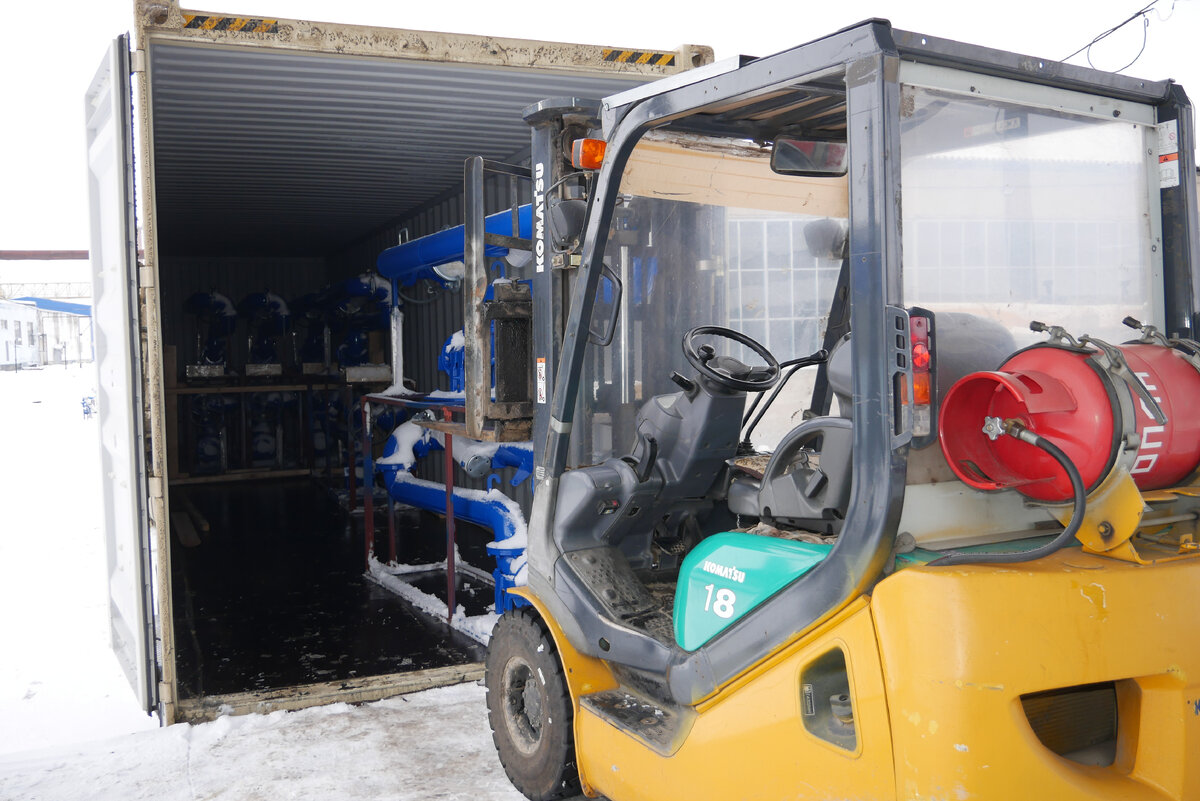 Погрузка установок идёт полным ходом