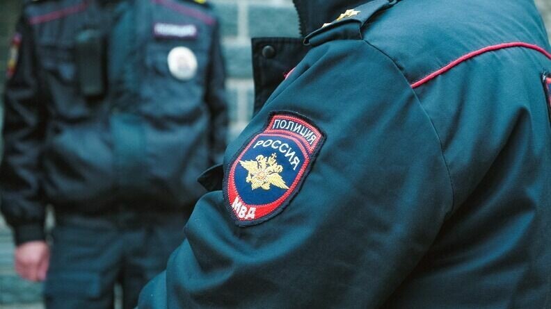     Преступница может также прятаться в магазинах самообслуживания, сообщили в группе МВД Карелии в соцсетях.