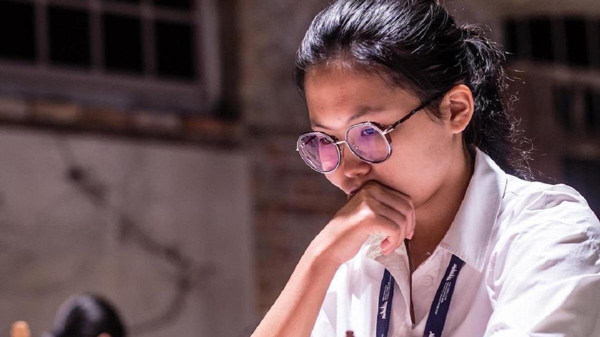    Бибисара Асаубаева:instagram.com/bibisarachess