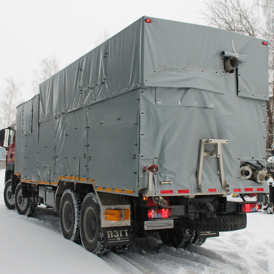 Двухнасосный цементировочный агрегат на шасси MAN 8х8