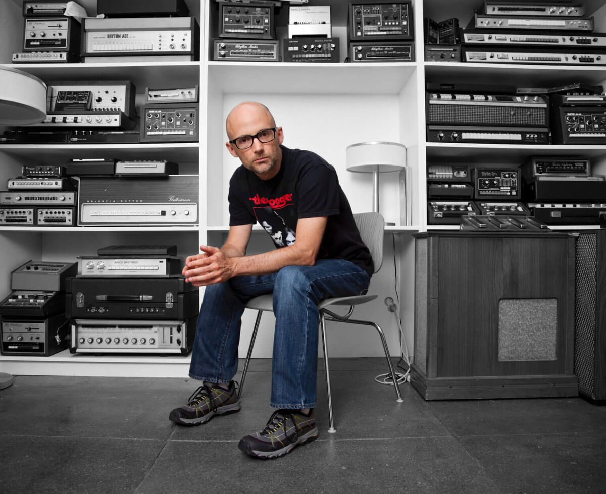    moby.com