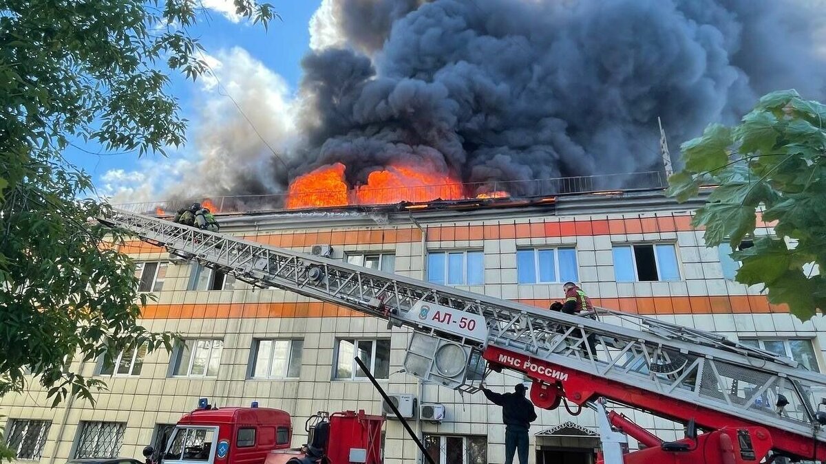     Тюменские власти объявили о поиске подрядной организации, готовой заняться работами по выполнению капитального ремонта гаража на улице Ялуторовской, 33. На эти цели из областного бюджета выделено более 34 миллионов рублей.