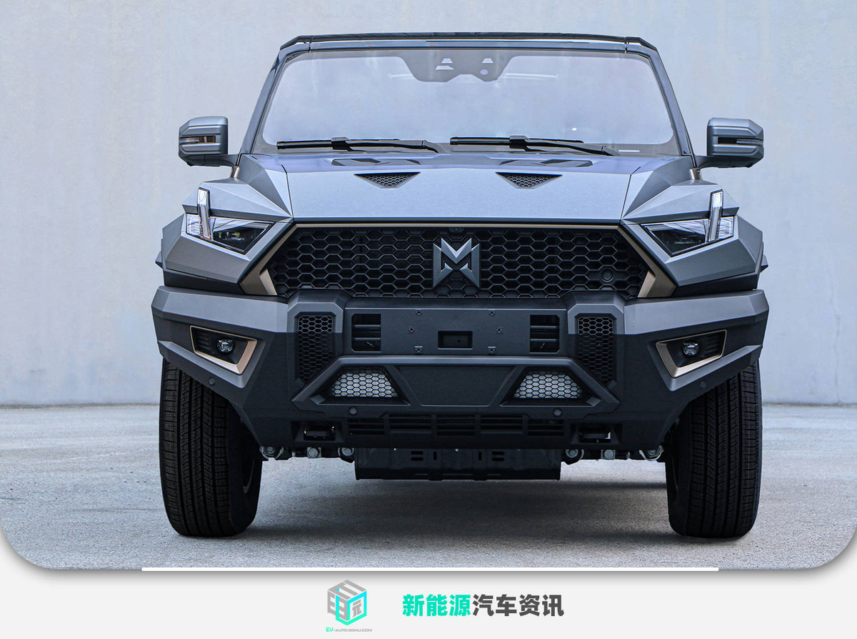 В сети появились шпионские снимки шикарного внедорожника под названием Dongfeng Mengshi, который является серийной модификацией M-Terrain. Внутренний идентификатор модели M18.-2
