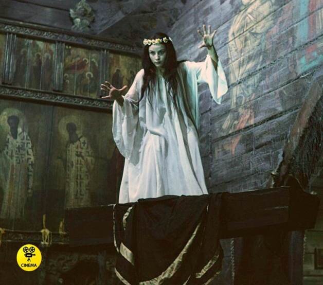 Наталья Варлей в роли Панночки в фильме "Вий" (1967).