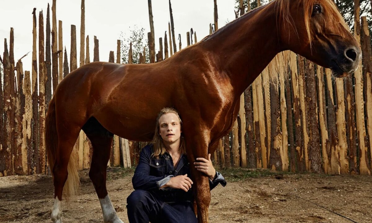 Евгений Ткачук в конно-драматическом театре "ВелесО"